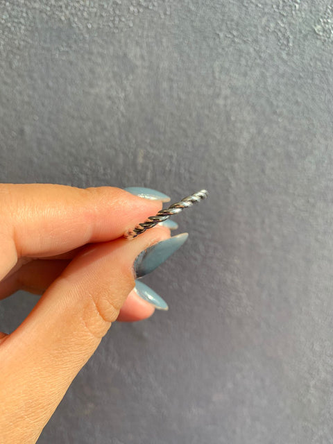 Anel de Prata Aparador Envelhecido com Aro Trabalhado