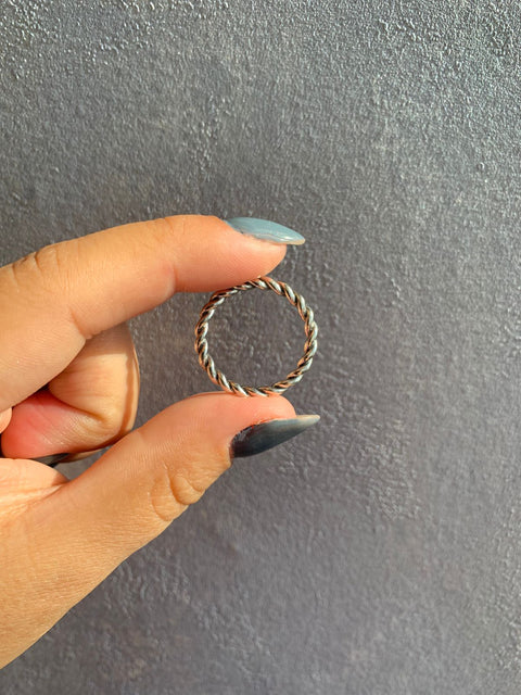 Anel de Prata Aparador Envelhecido com Aro Trabalhado